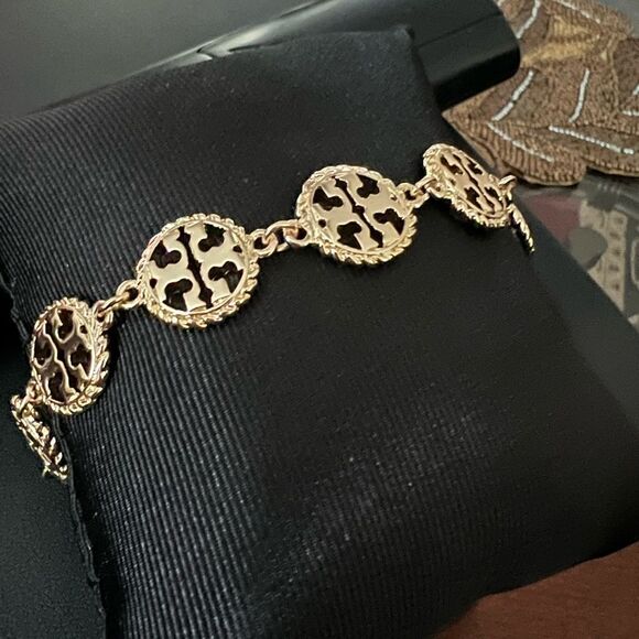 TORY BURCH• Rope lined Disc bracelet - Picture 2 of 8